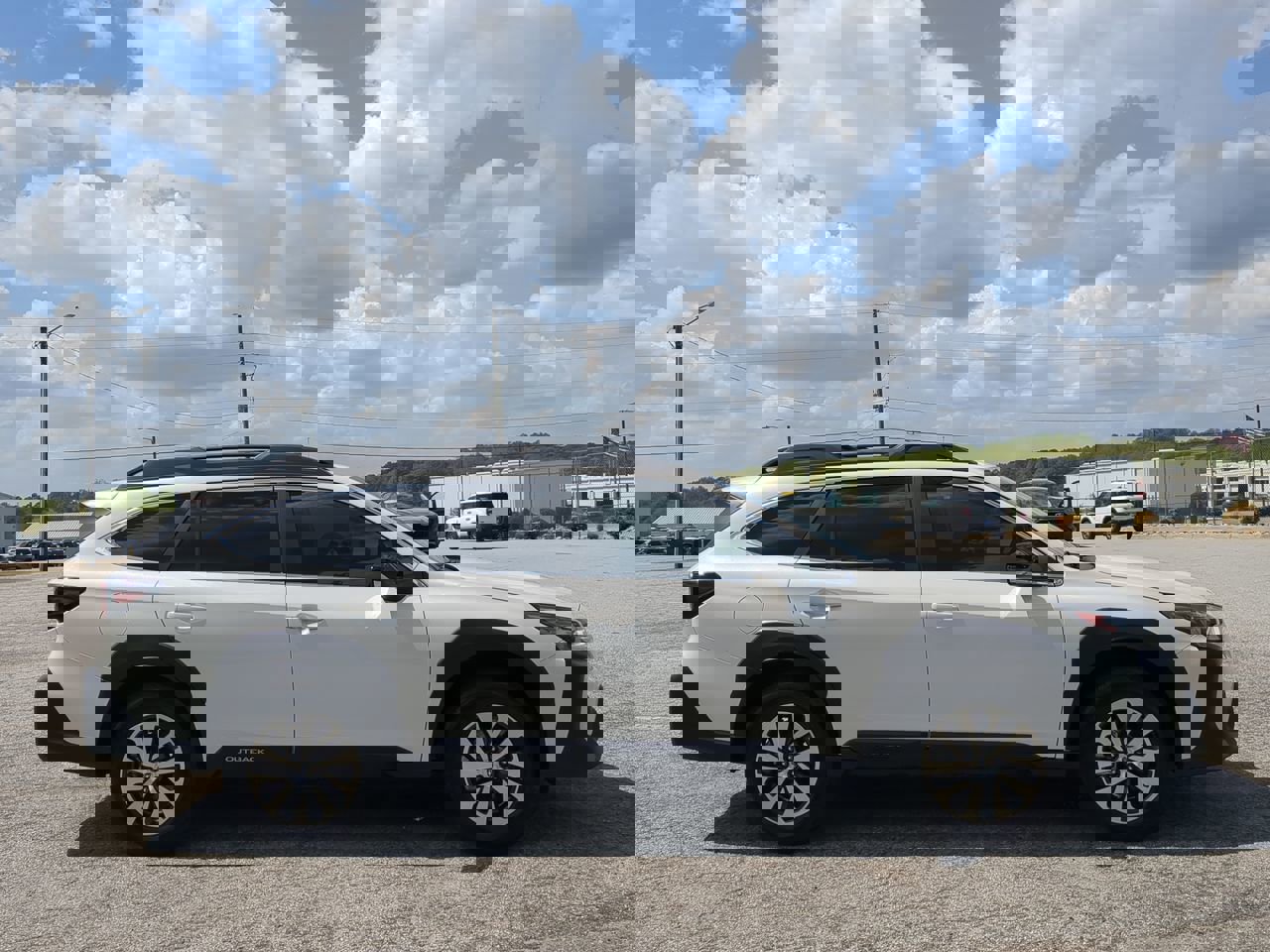 Used 2024 Subaru Outback Premium image 2