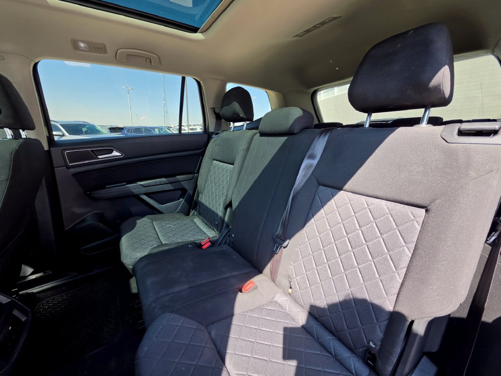 Used 2018 Volkswagen Atlas Launch Edition FWD image 23