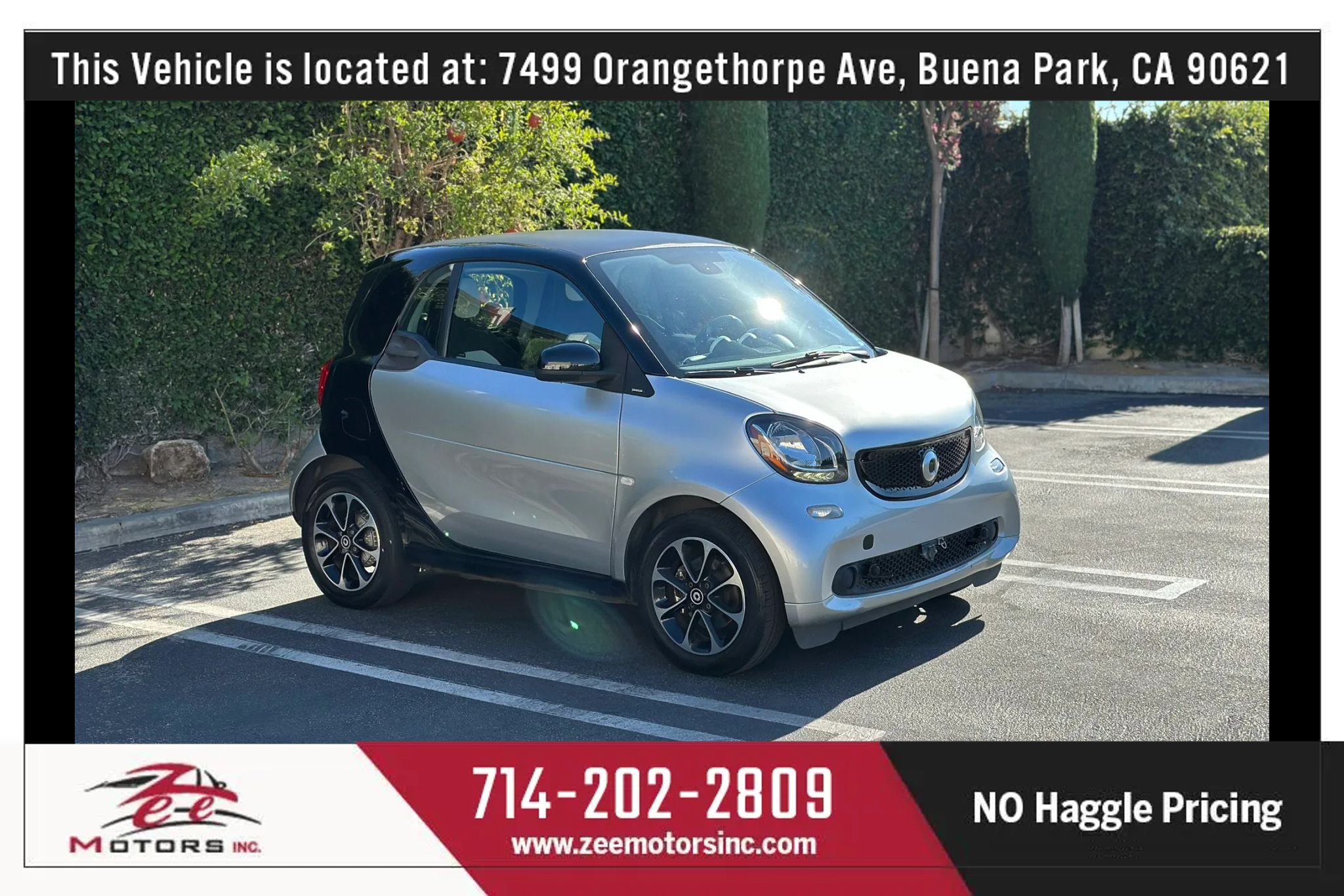 Used 2016 smart fortwo passion RWD image 4