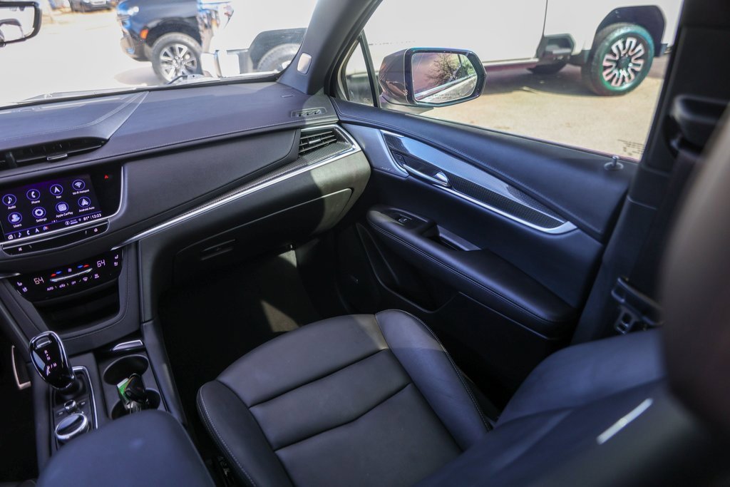 Used 2023 Cadillac XT5 Sportv w/ Technology Package image 29