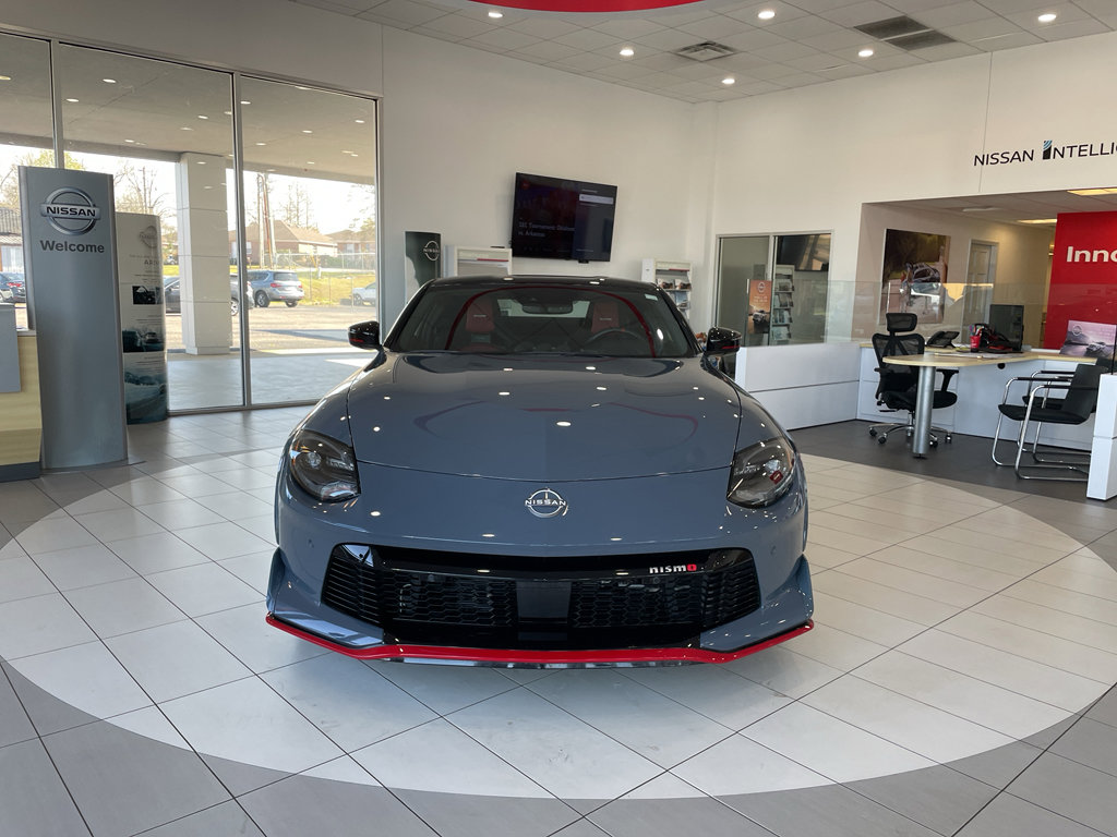 Used 2025 Nissan Z NISMO w/ Floor Mat Package image 3