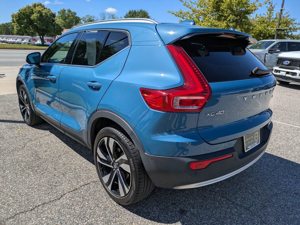 Certified 2023 Volvo XC40 B5 Plus w/ Driver Assist Package AWD/4WD image 6