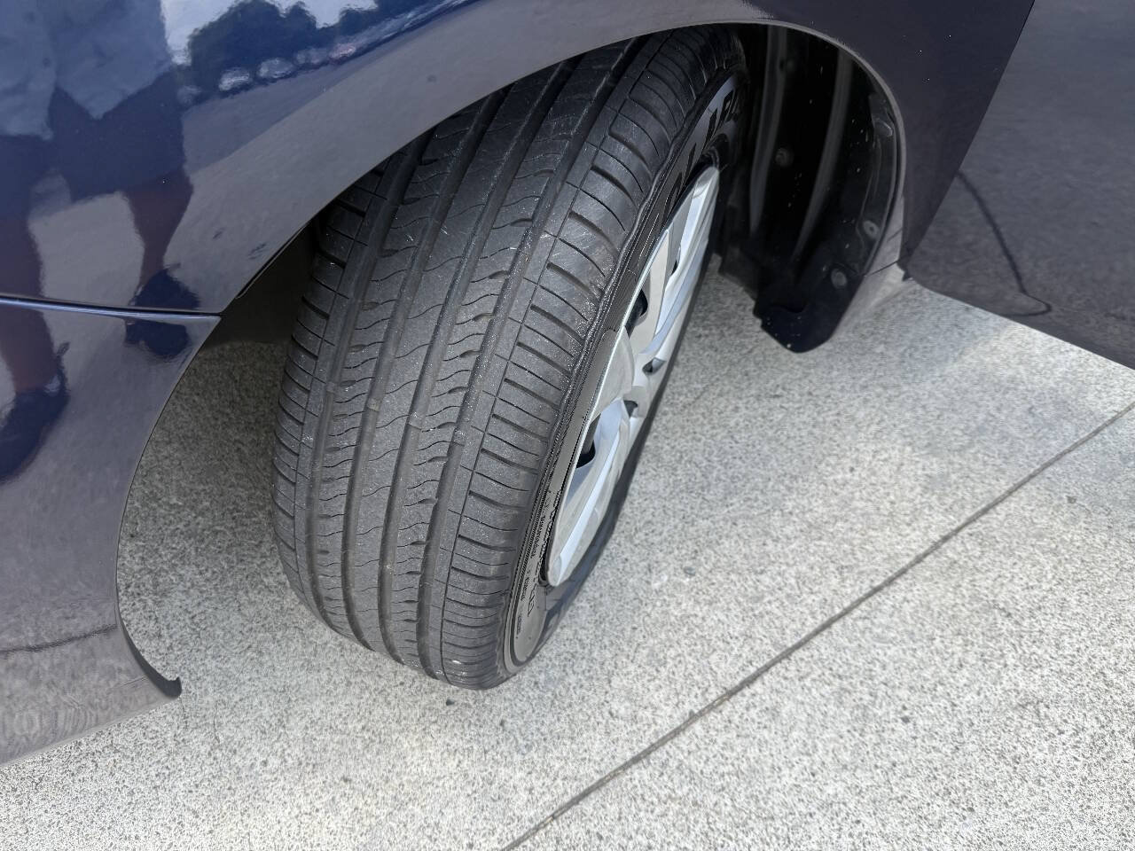 Used 2013 Toyota Corolla L FWD image 21