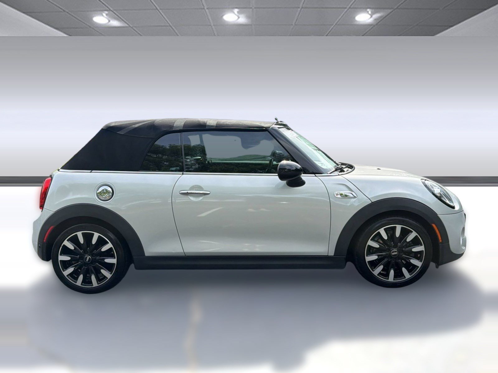 Used 2019 MINI Cooper S FWD image 8