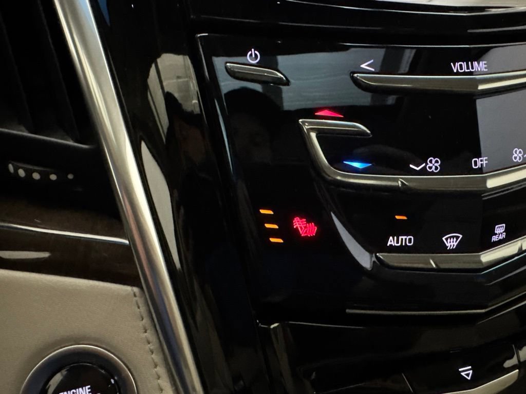 Used 2019 Cadillac Escalade Premium Luxury AWD/4WD image 43
