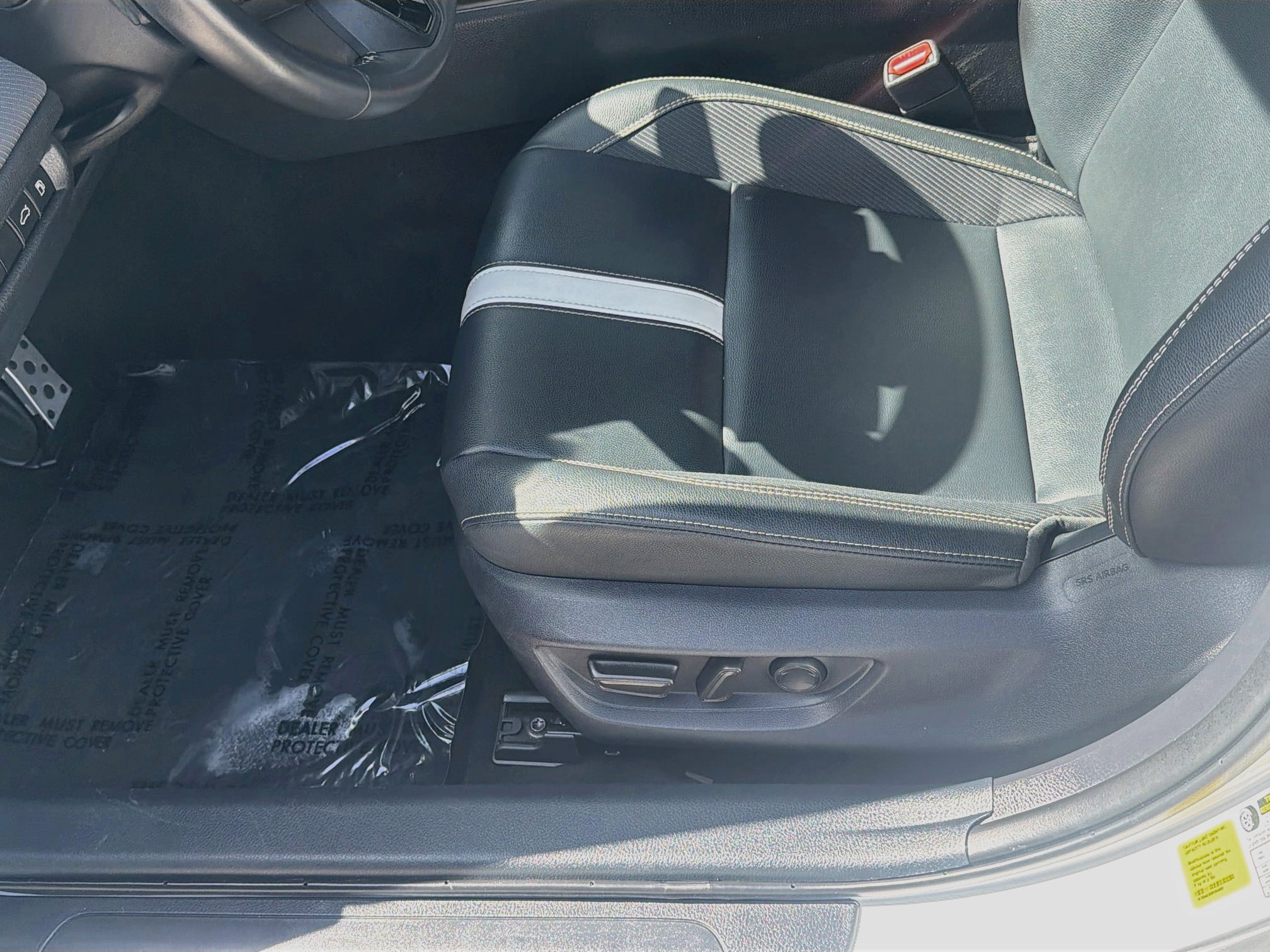 Used 2025 Toyota Camry SE FWD image 17