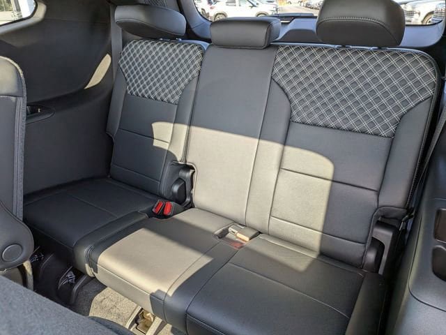 New 2026 GMC Acadia Denali w/ Super Cruise Package image 31