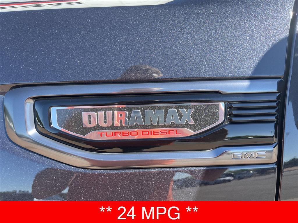 Used 2024 GMC Sierra 1500 AT4 w/ Technology Package AWD/4WD image 7