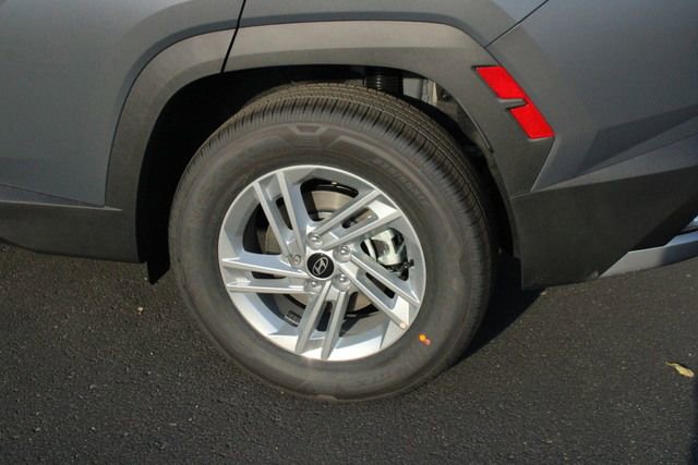Used 2025 Hyundai Tucson SE AWD/4WD image 11