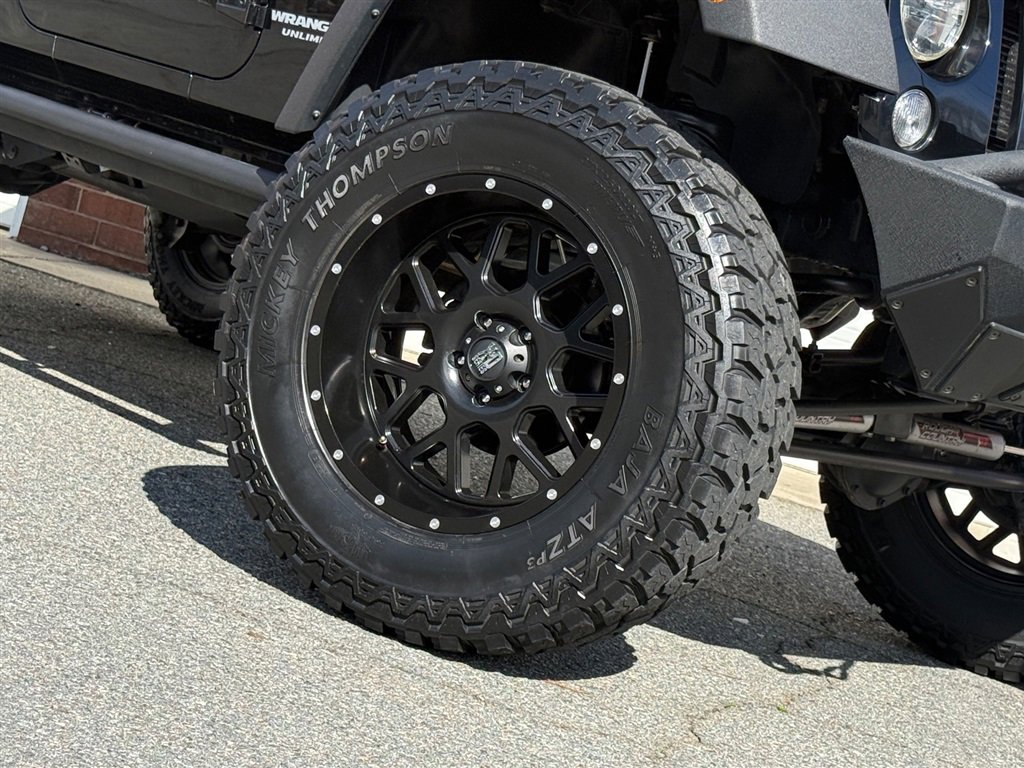 Used 2015 Jeep Wrangler Unlimited Rubicon w/ Dual Top Group image 31