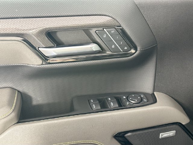 Used 2024 Chevrolet Silverado 1500 ZR2 w/ Technology Package AWD/4WD image 19