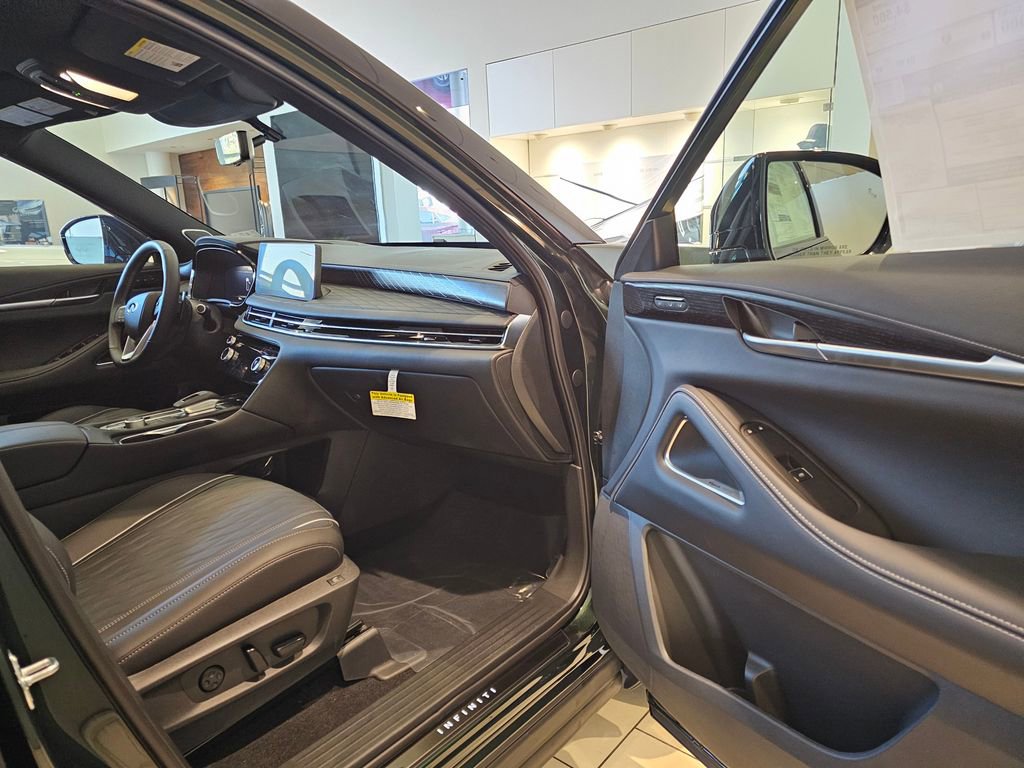New 2026 INFINITI QX60 Autograph w/ Dark Cargo Package image 11