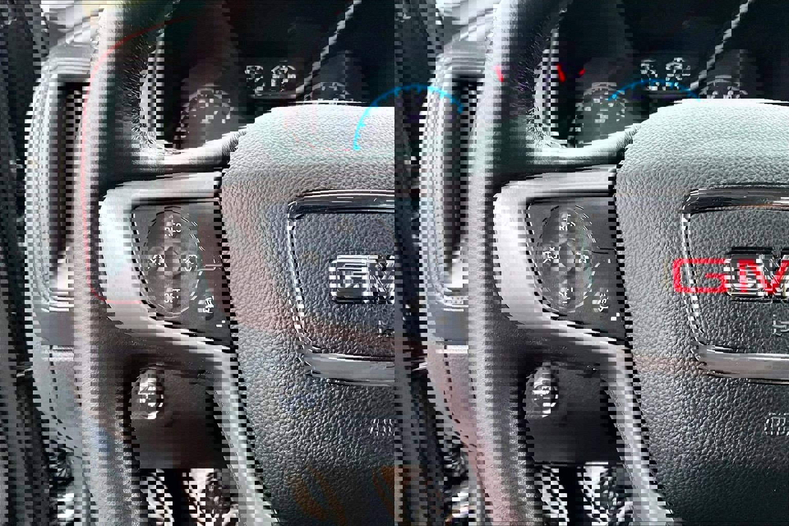 Used 2019 GMC Canyon All Terrain w/ Trailering Package image 24