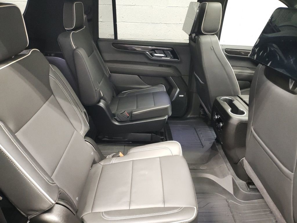 New 2026 GMC Yukon XL Elevation w/ Elevation Premium Package image 12