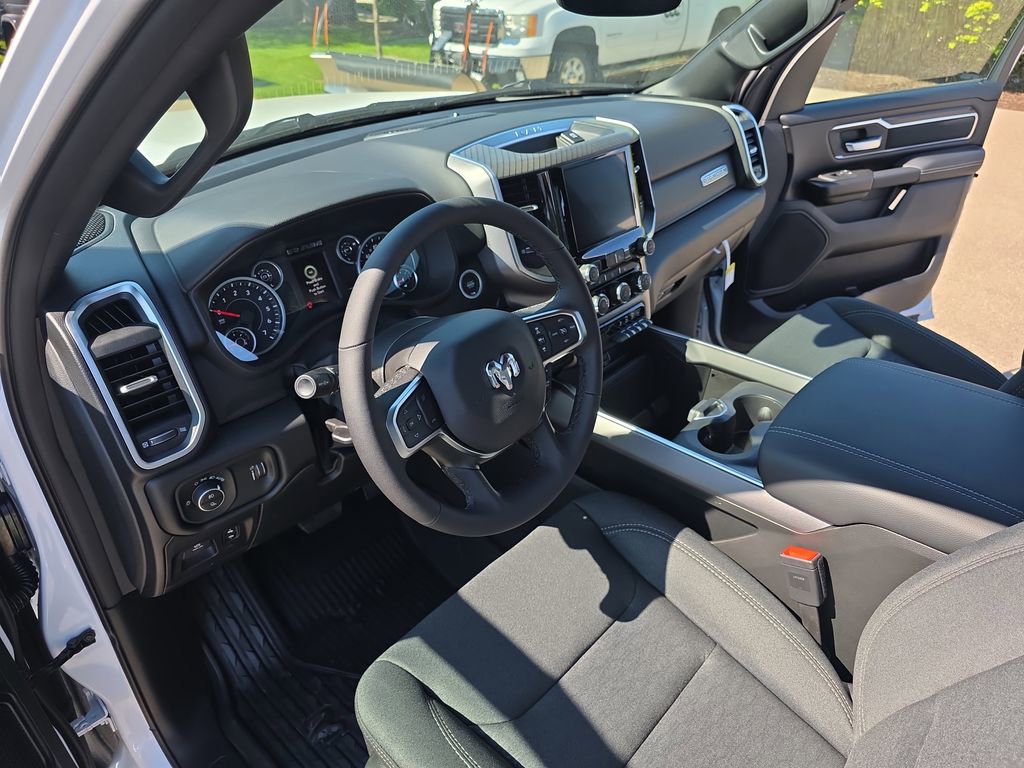 New 2026 RAM 1500 Big Horn AWD/4WD image 15