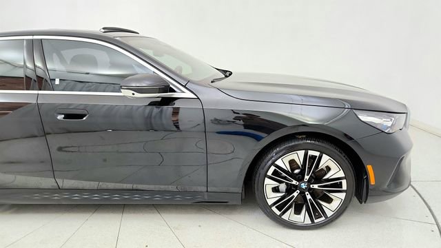 Used 2026 BMW 530i RWD image 3