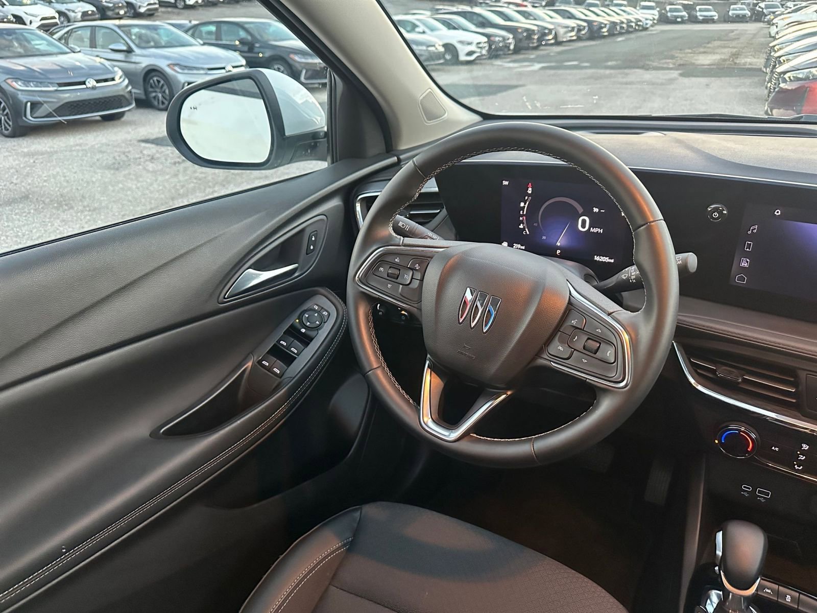 Used 2025 Buick Encore GX Preferred image 32