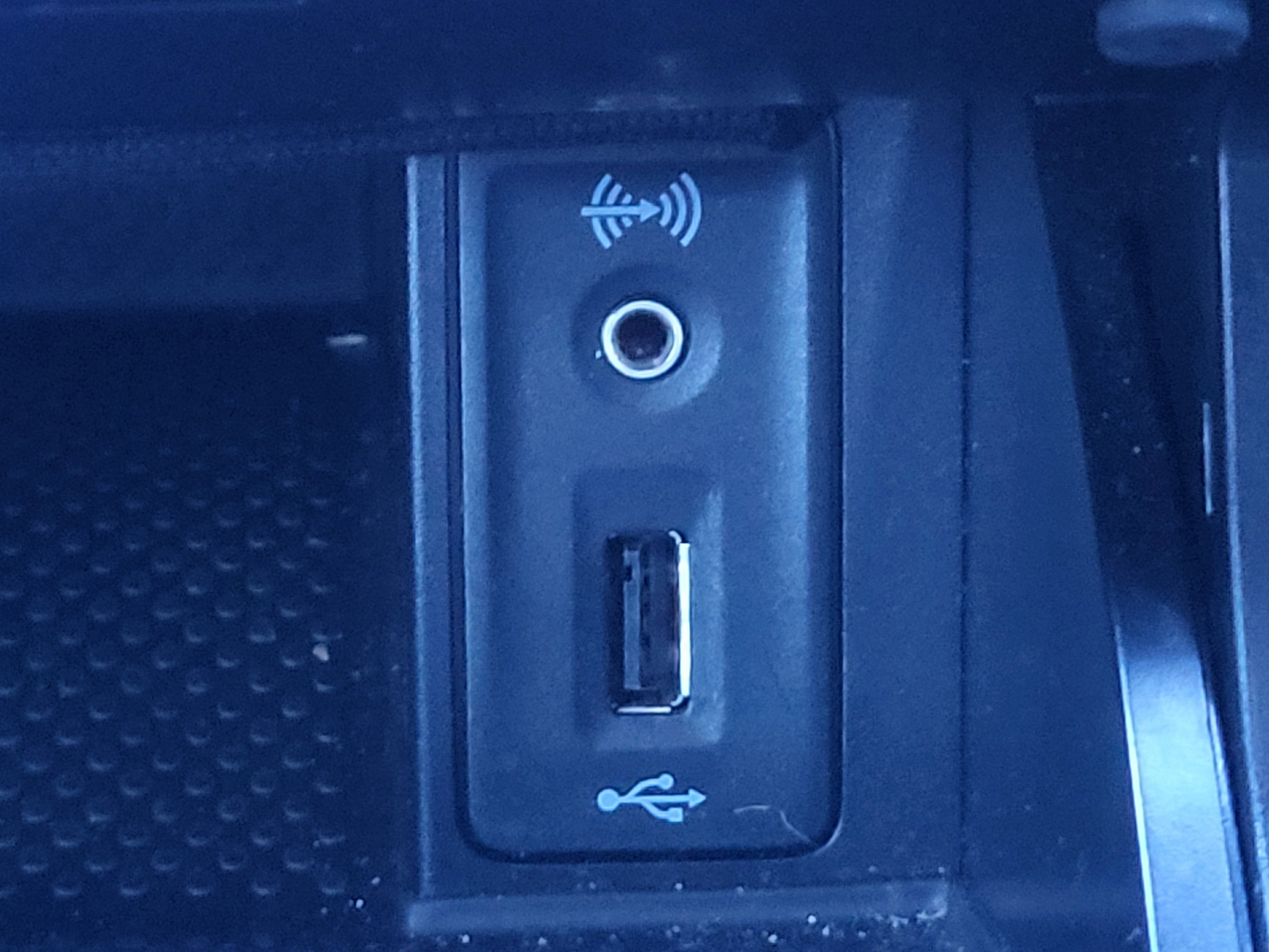 Used 2018 Volkswagen Golf R DCC & Navigation 4Motion image 37