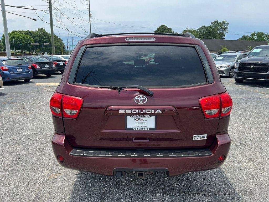 Used 2008 Toyota Sequoia SR5 w/ Moonroof & Roof Rack Pkg RWD image 5