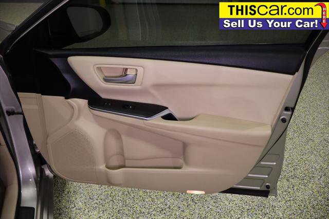 Used 2017 Toyota Camry XLE image 26