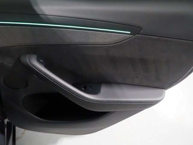 Used 2026 Tesla Model Y Long Range RWD image 70