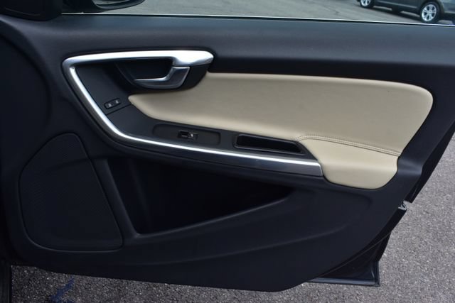 Used 2016 Volvo V60 T5 Premier FWD image 42