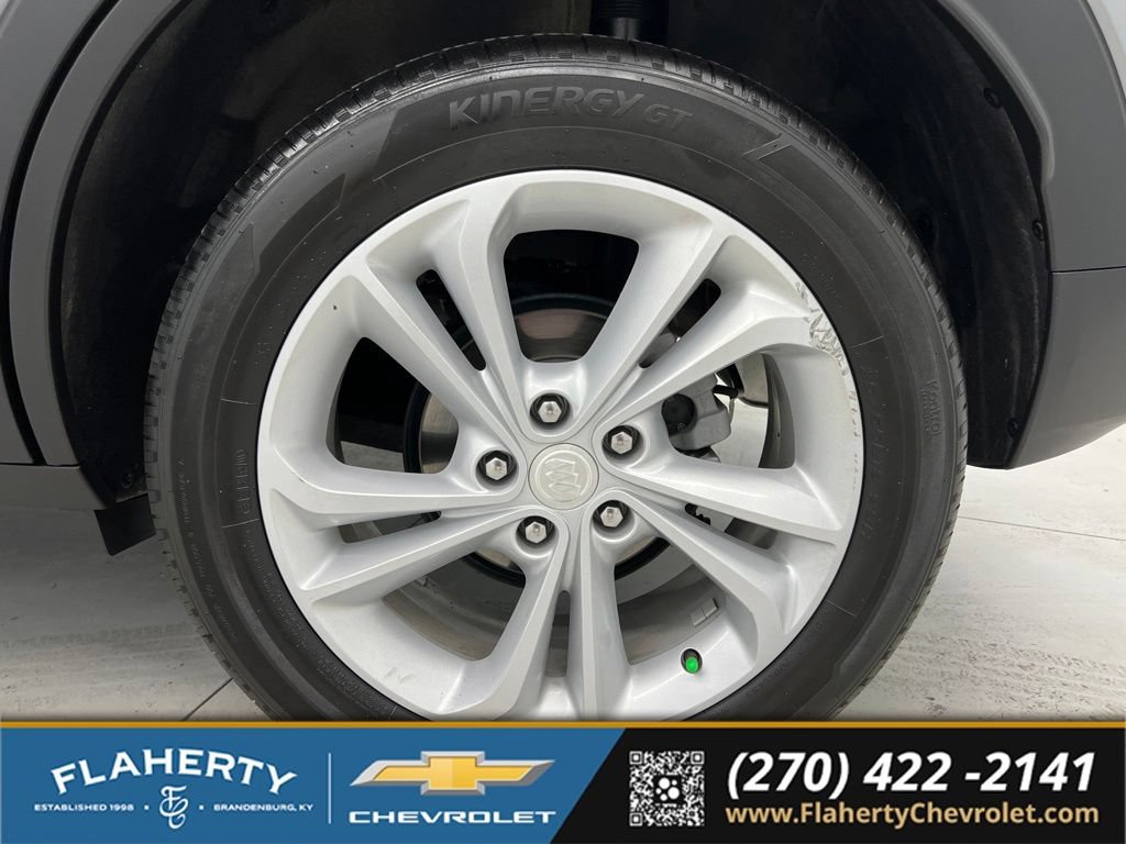 Used 2023 Buick Encore GX Preferred w/ Cold Weather Comfort Package AWD/4WD image 17
