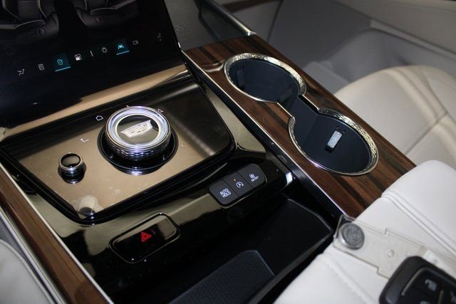 New 2026 Cadillac Escalade Platinum Luxury image 24