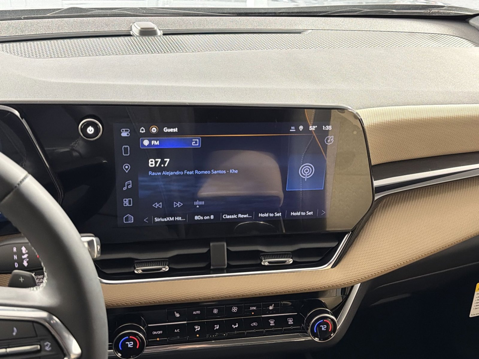New 2026 Chevrolet Equinox ACTIV FWD image 18