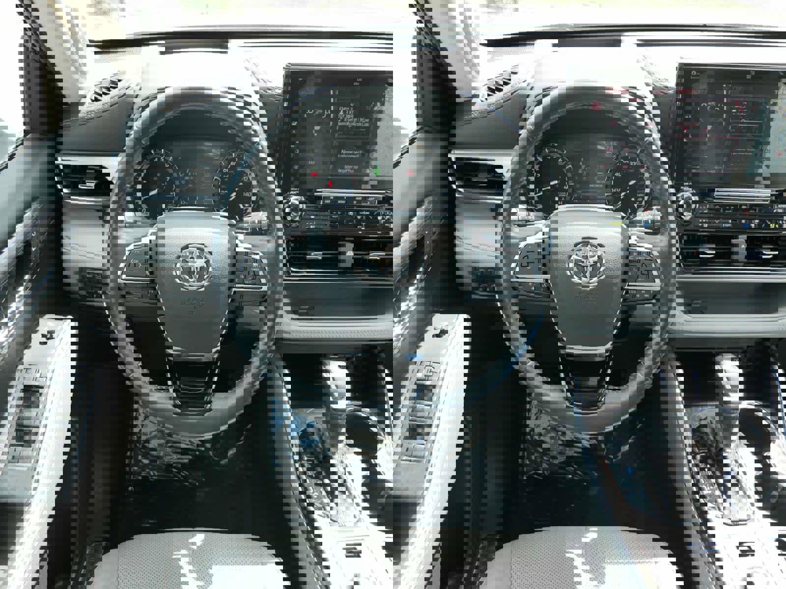 Used 2020 Toyota Highlander Platinum image 15