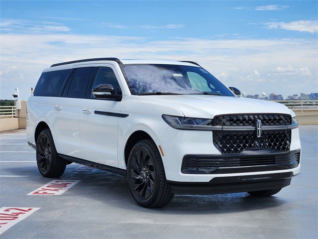 New 2025 Lincoln Navigator L Reserve w/ Jet Appearance Package image 3