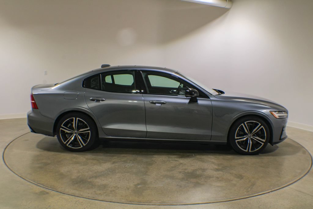 Used 2019 Volvo S60 T6 R-Design AWD/4WD image 6