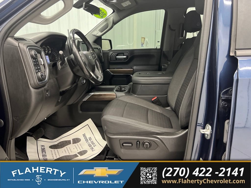 Used 2021 Chevrolet Silverado 1500 LT Trail Boss w/ Bed Protection Package AWD/4WD image 8