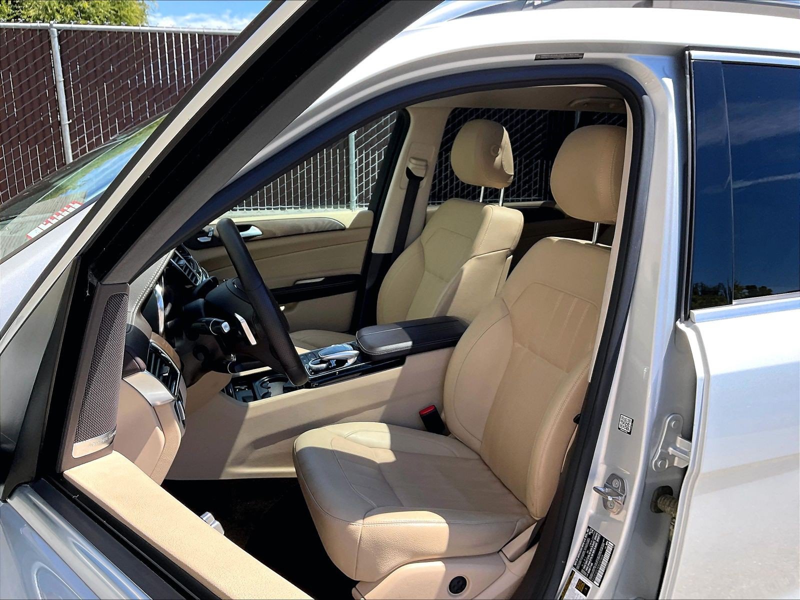 Used 2019 Mercedes-Benz GLS 450 4MATIC image 24