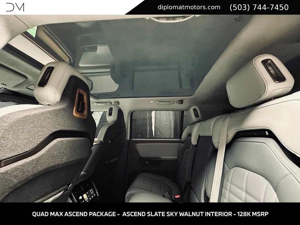 Used 2026 Rivian R1S Premium AWD/4WD image 25