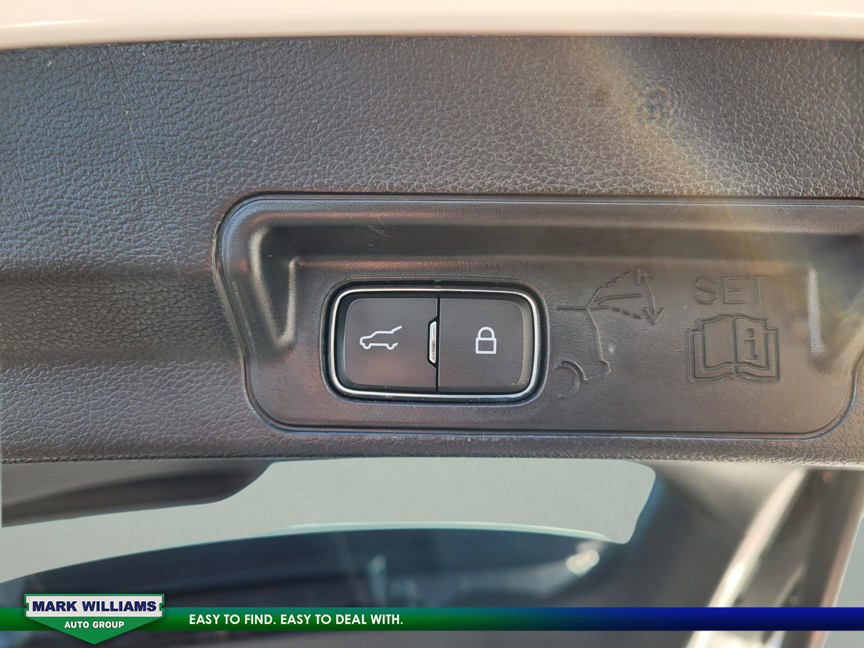 Certified 2022 Ford Explorer Limited w/ Equipment Group 301A image 30