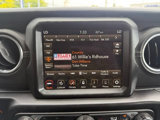 Used 2023 Jeep Wrangler Unlimited Sahara AWD/4WD image 37