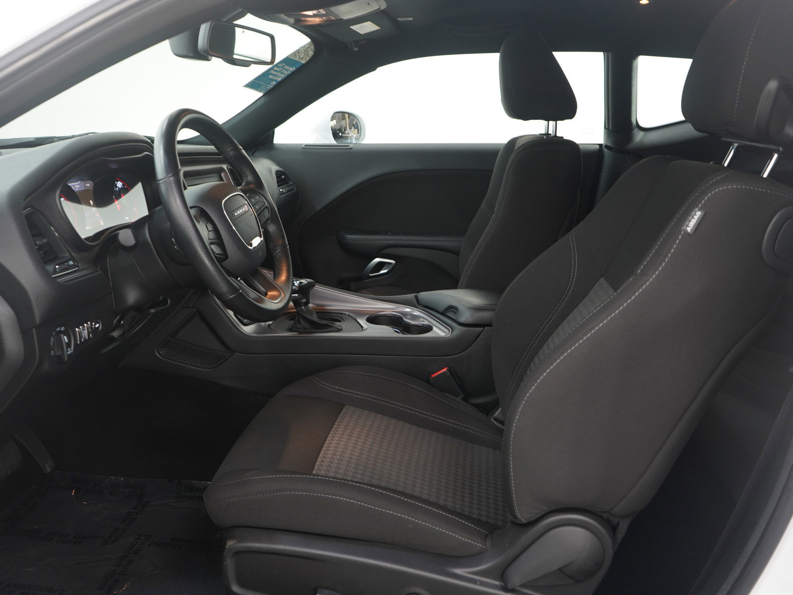 Used 2023 Dodge Challenger SXT w/ Blacktop Package image 15