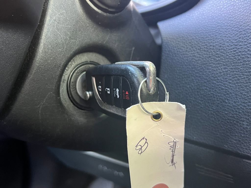 Used 2021 Toyota Corolla LE FWD image 21