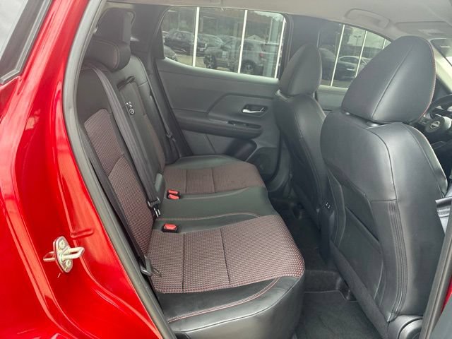 Used 2025 Nissan Kicks SR FWD image 8