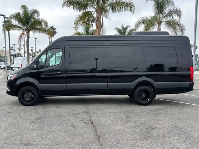 Used 2025 Mercedes-Benz Sprinter 3500 image 8