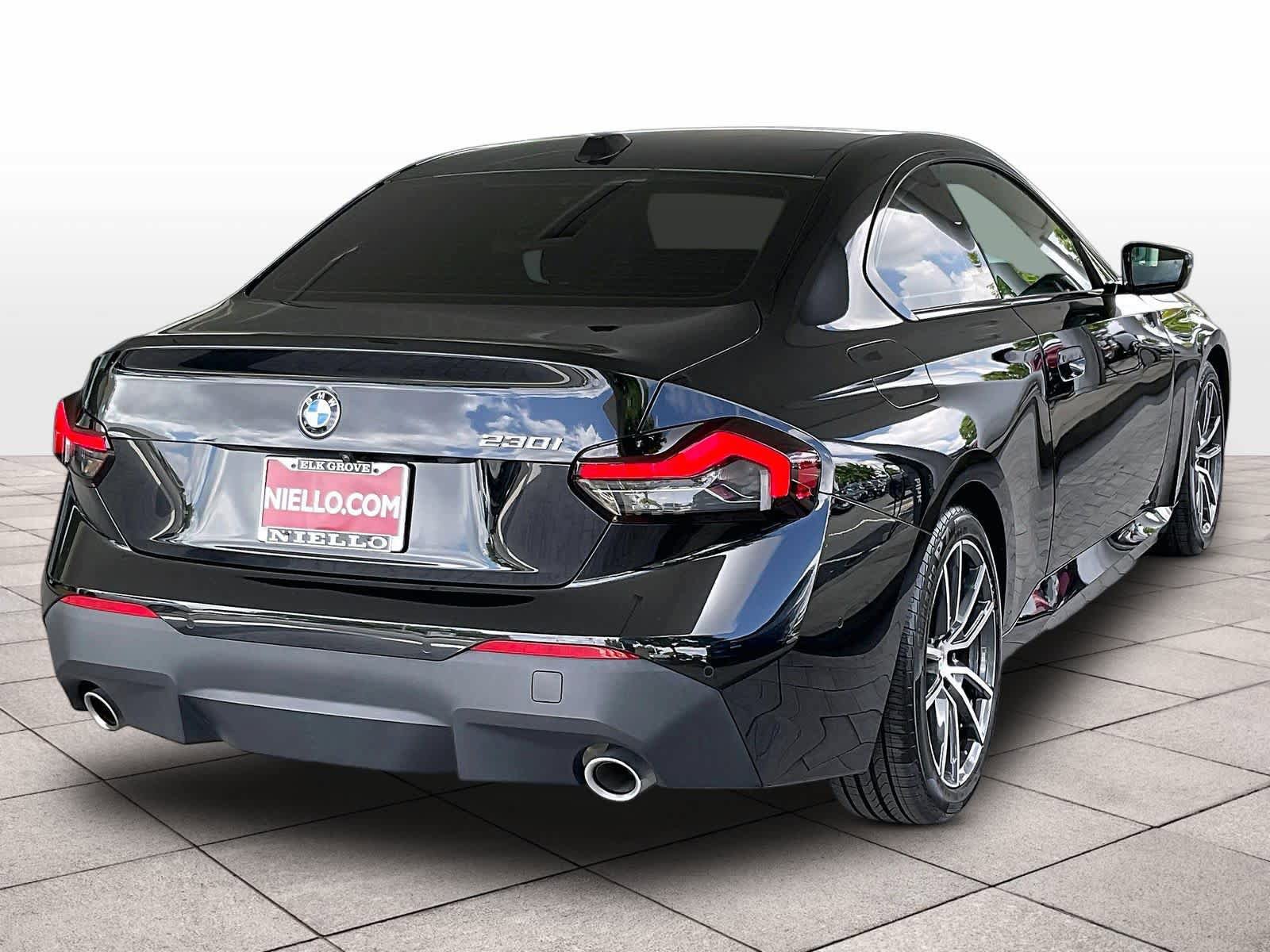 Used 2023 BMW 230i Coupe w/ Convenience Package RWD image 14