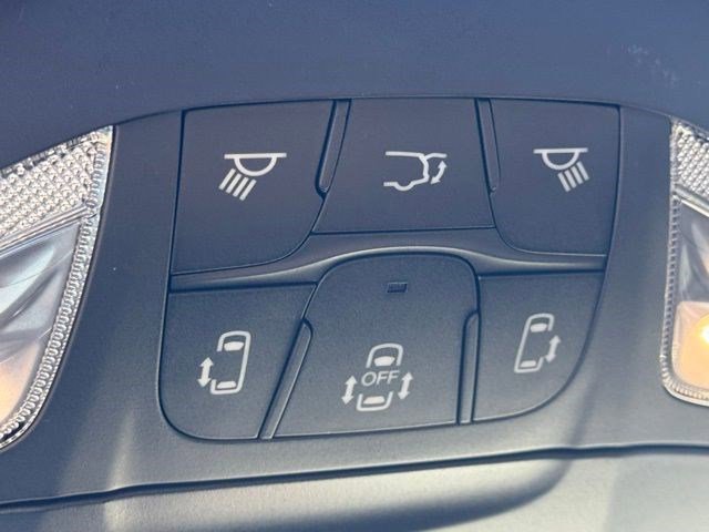 New 2026 Chrysler Pacifica Limited w/ S Appearance Package image 25