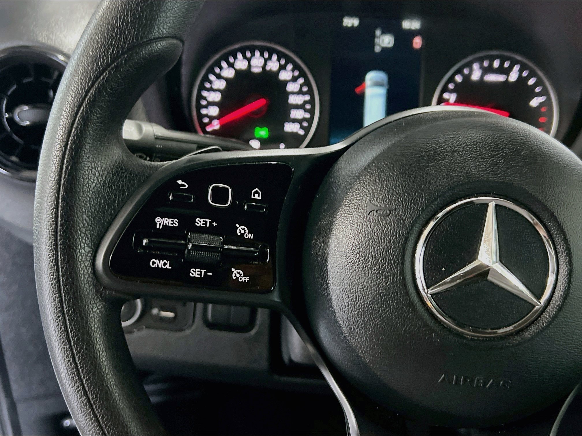 Used 2024 Mercedes-Benz Sprinter 2500 image 15