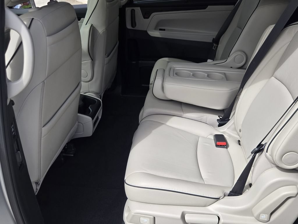 Certified 2025 Honda Odyssey Touring image 11