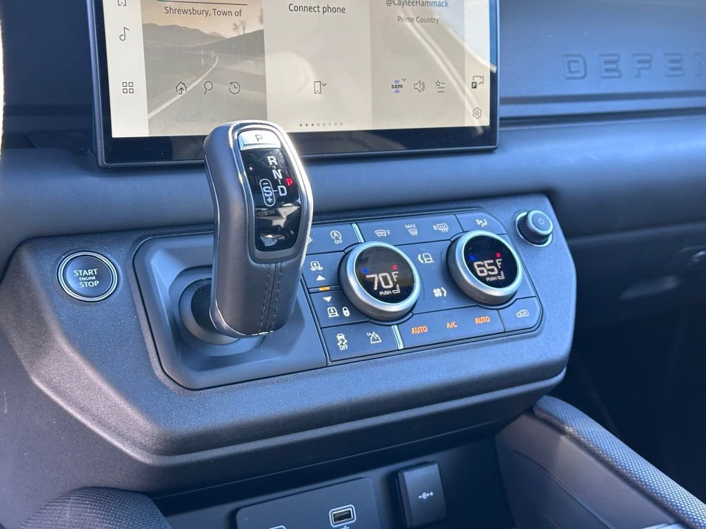 Used 2024 Land Rover Defender 90 V8 AWD/4WD image 14