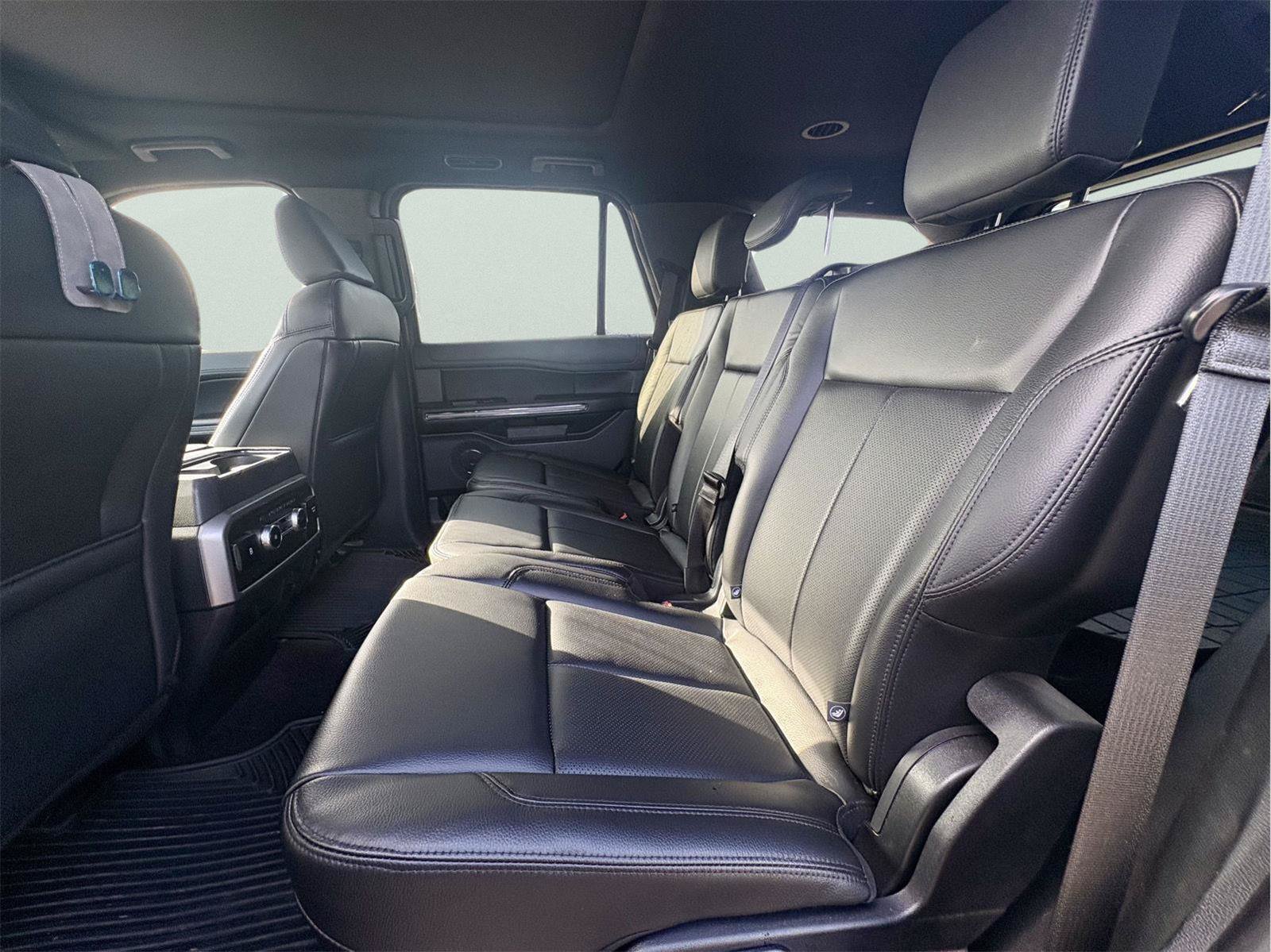 Used 2021 Ford Expedition XLT RWD image 9