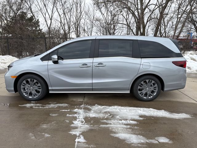 New 2026 Honda Odyssey Touring image 4