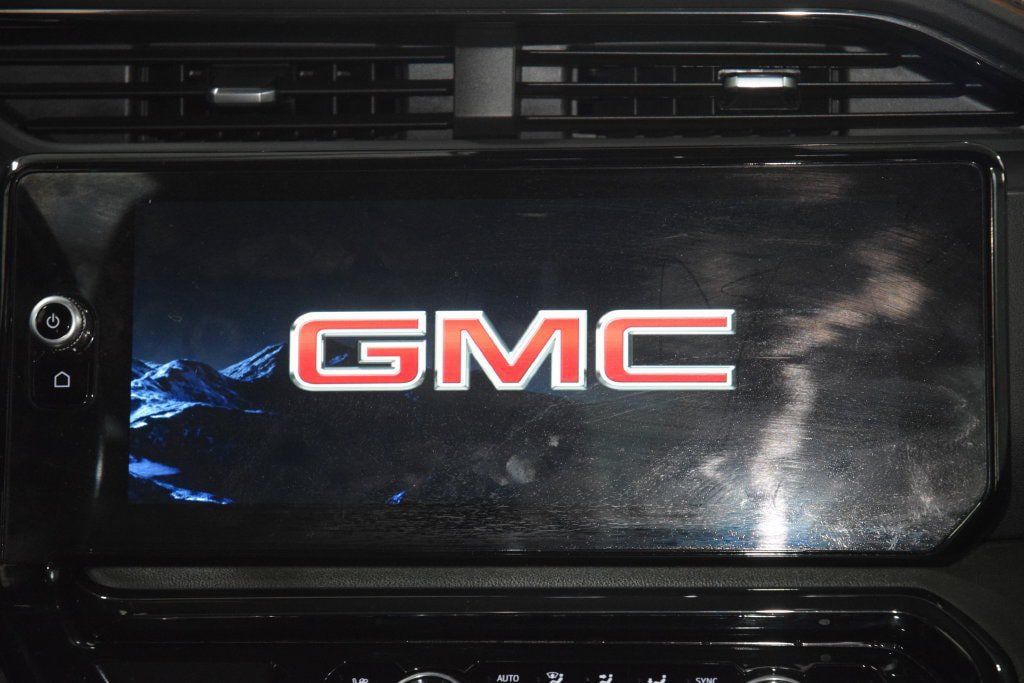 Used 2024 GMC Sierra 2500 AT4 w/ AT4 Premium Plus Package AWD/4WD image 36