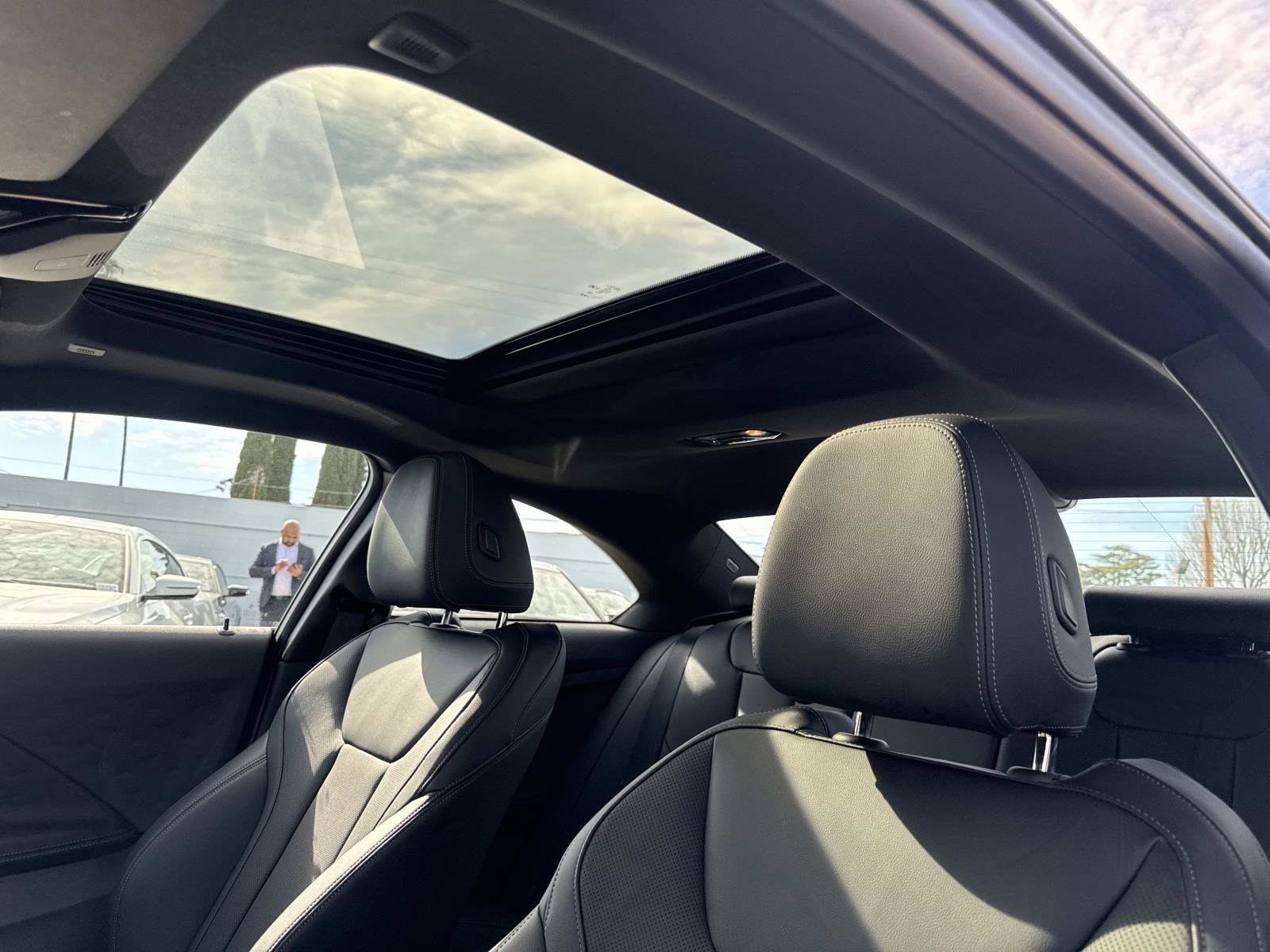 Used 2025 BMW 230i xDrive 230i xDrive Coupe AWD w/ Premium Package image 12